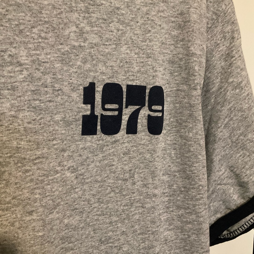 1979 Graphic Gray T-Shirt - Picture 3 of 9